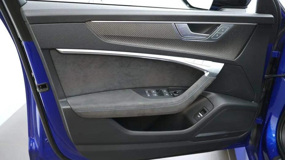 AUDI A6 RS6 TFSI mHEV Quattro Performance Tiptronic