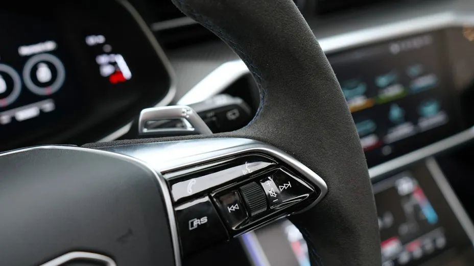 AUDI A6 RS6 TFSI mHEV Quattro Performance Tiptronic