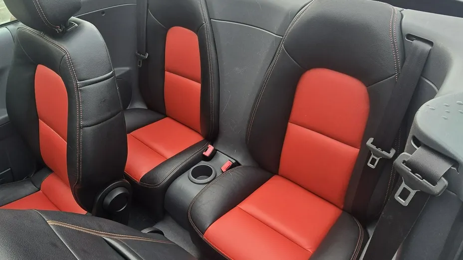 MITSUBISHI Colt -