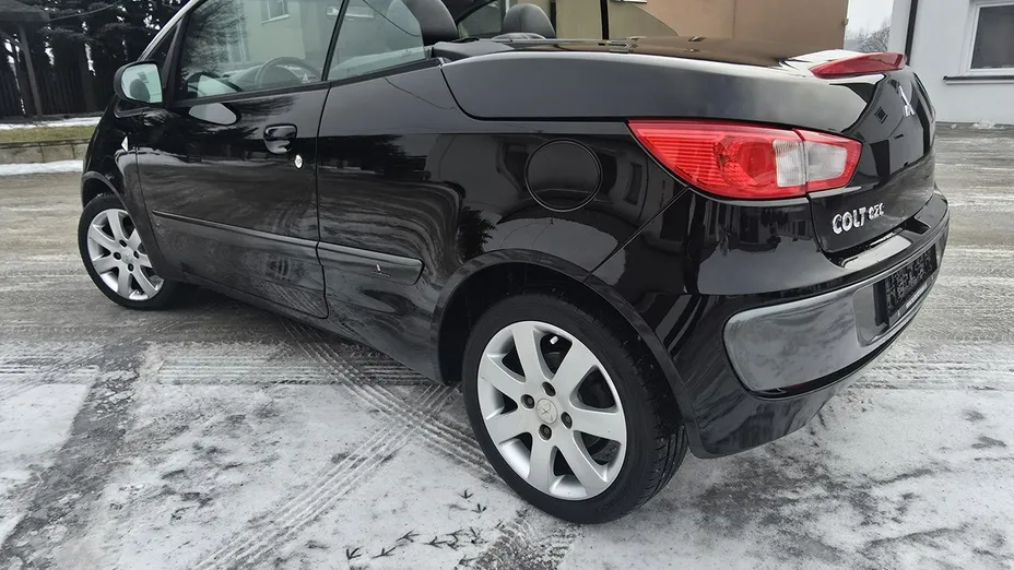 MITSUBISHI Colt -