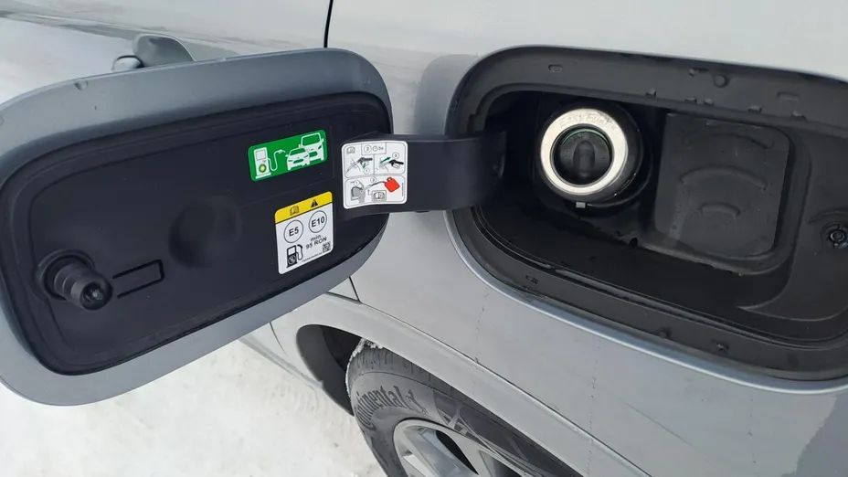 FORD Kuga -