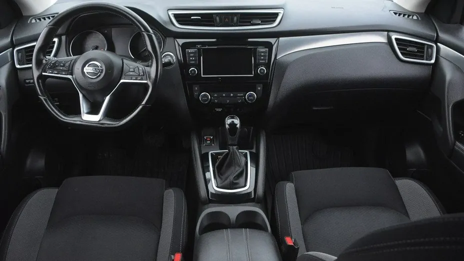 NISSAN Qashqai -