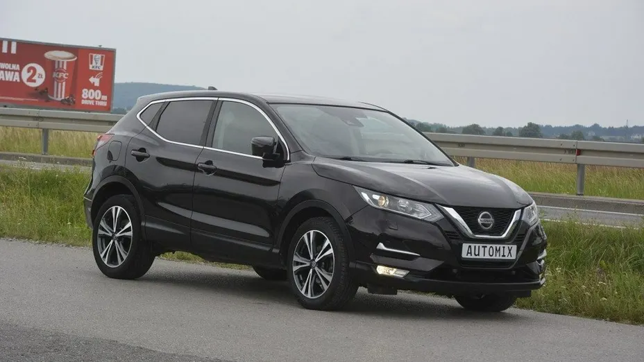 NISSAN Qashqai -