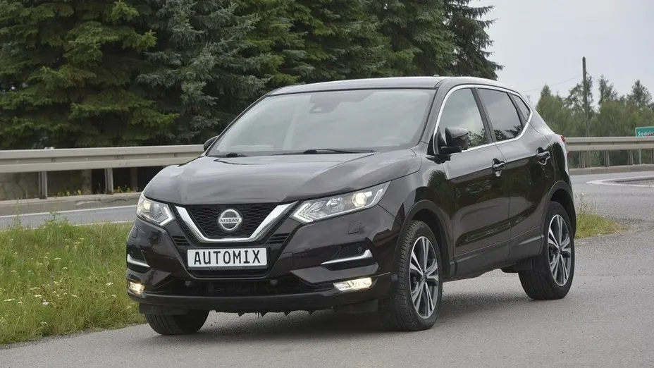 NISSAN Qashqai -