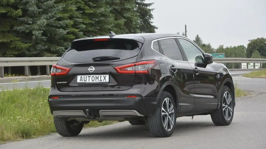 NISSAN Qashqai -