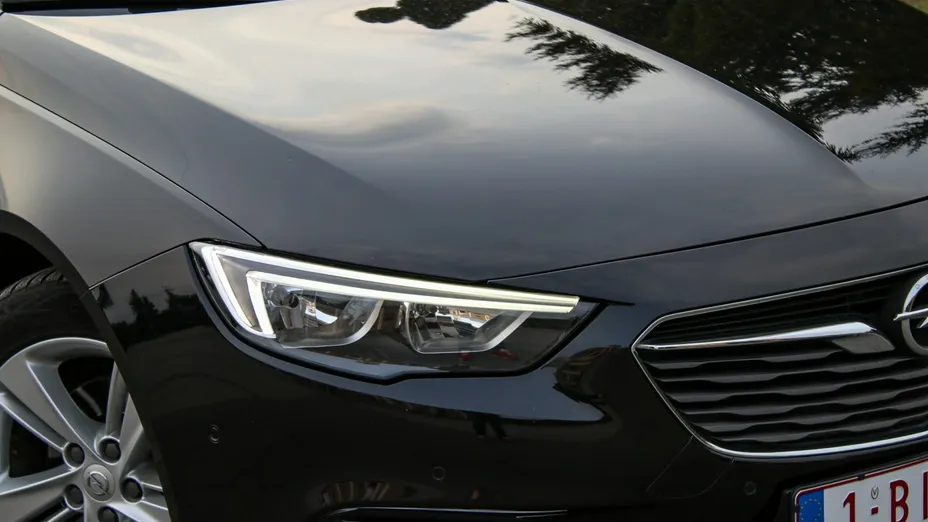 OPEL Insignia -