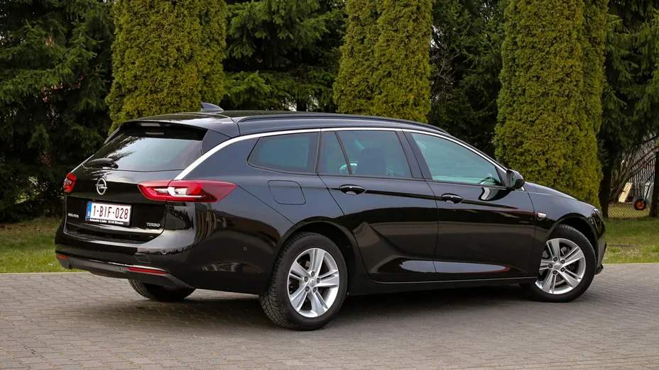 OPEL Insignia -