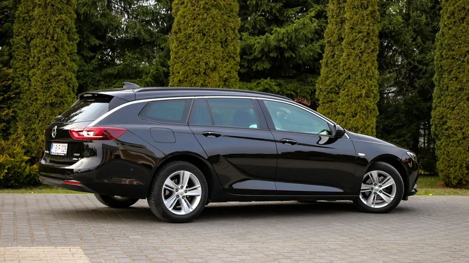 OPEL Insignia -