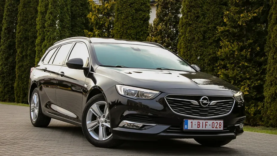 OPEL Insignia -