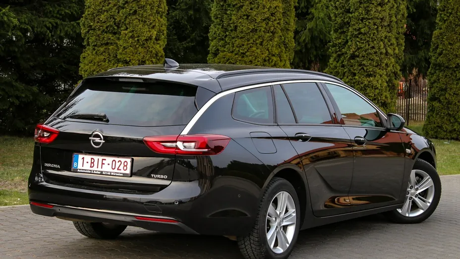 OPEL Insignia -