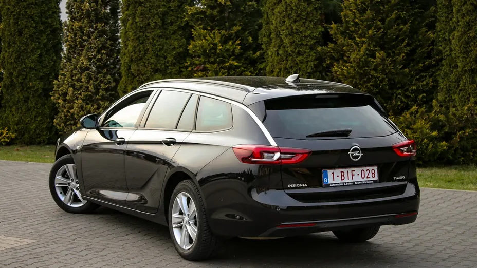 OPEL Insignia -