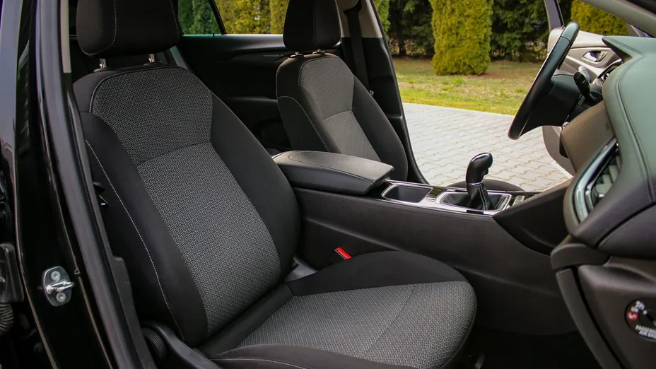 OPEL Insignia -