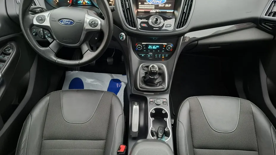 FORD Kuga -