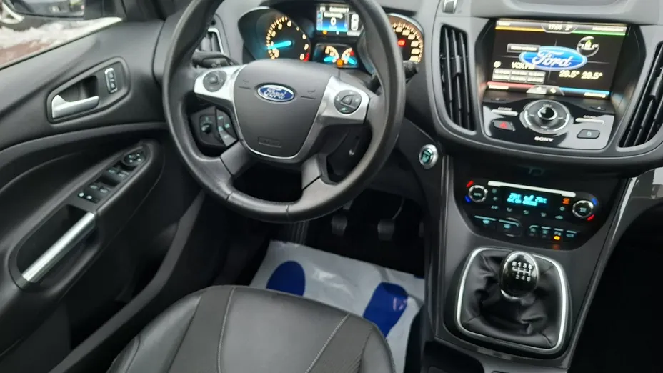 FORD Kuga -