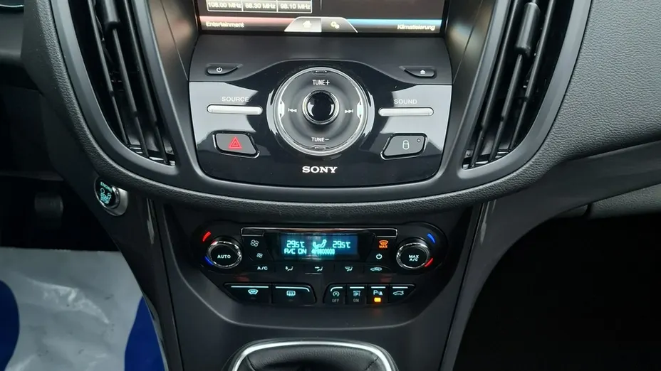 FORD Kuga -
