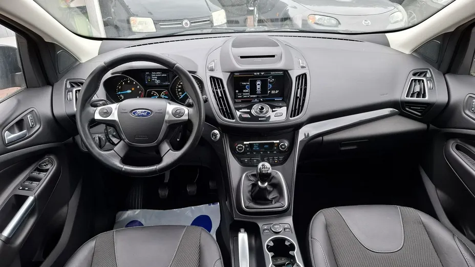 FORD Kuga -