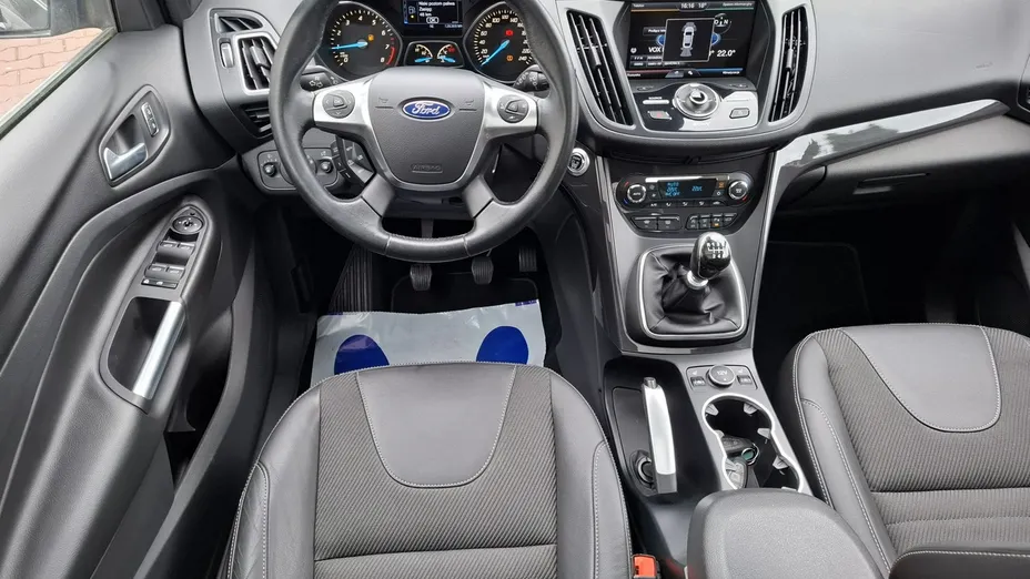 FORD Kuga -
