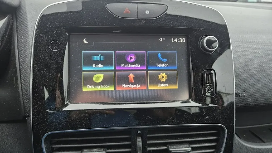 RENAULT Clio -