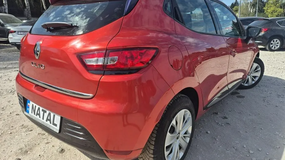 RENAULT Clio -