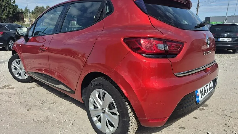 RENAULT Clio -