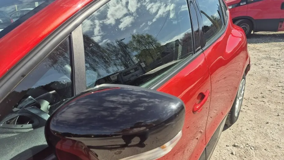 RENAULT Clio -