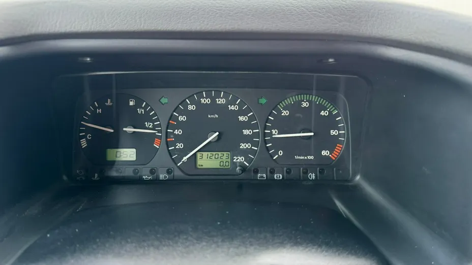 VOLKSWAGEN Caravelle -