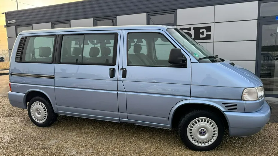 VOLKSWAGEN Caravelle -