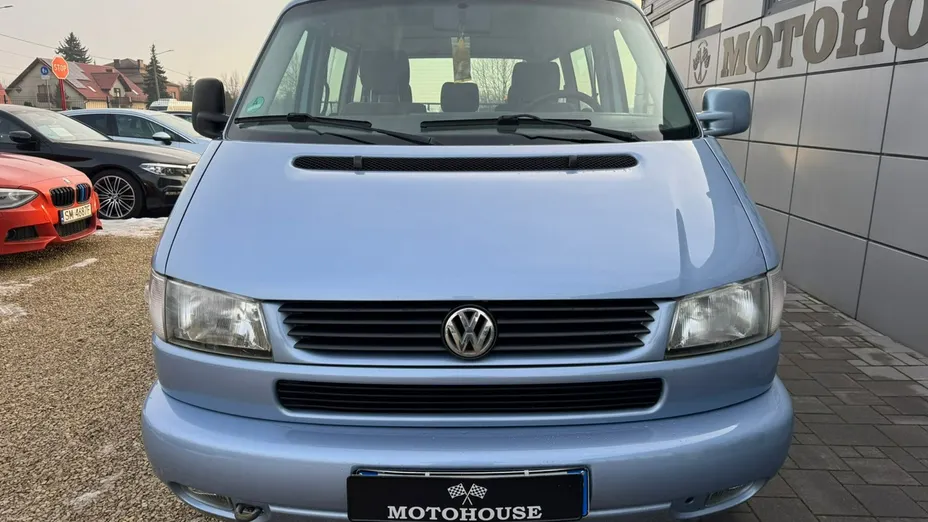 VOLKSWAGEN Caravelle -