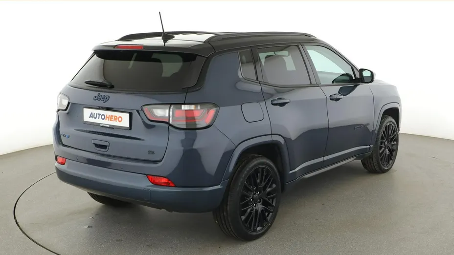 JEEP Compass -