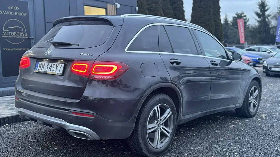 MERCEDES-BENZ GLC -