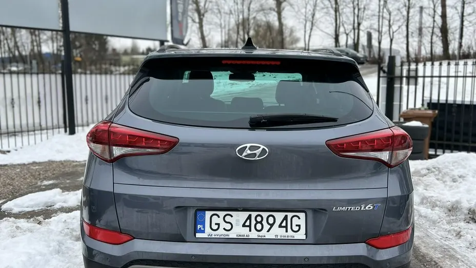 HYUNDAI Tucson -