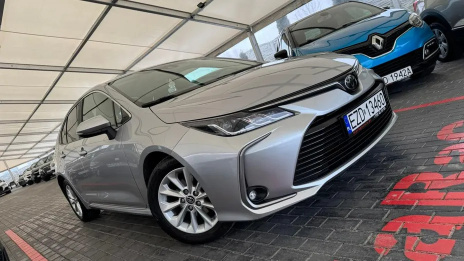 TOYOTA Corolla -