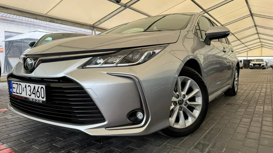TOYOTA Corolla -