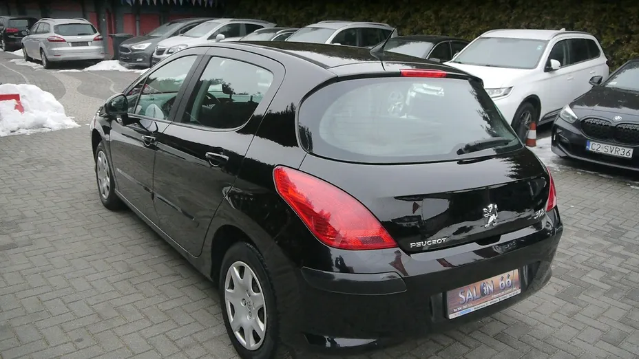 PEUGEOT 308 -