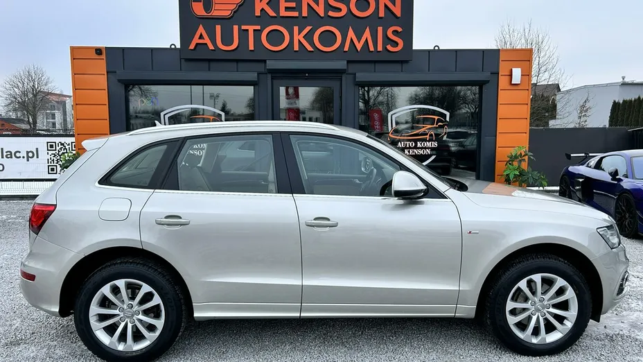 AUDI Q5 -