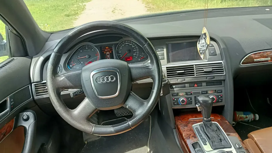 AUDI A6 Avant -