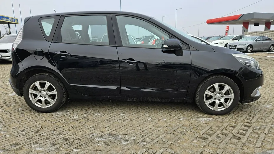 RENAULT Scenic -