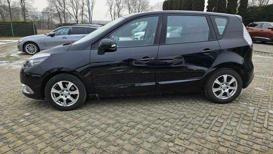 RENAULT Scenic -