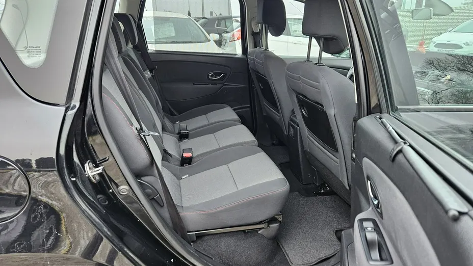 RENAULT Scenic -
