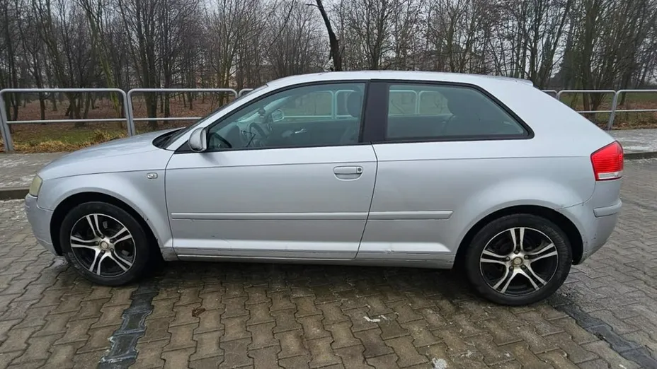 AUDI A3 -