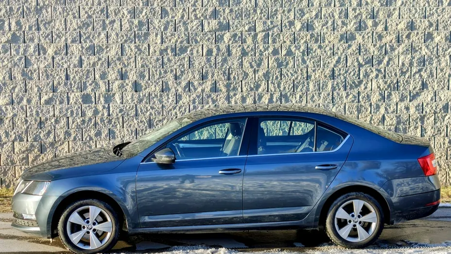 SKODA Octavia -