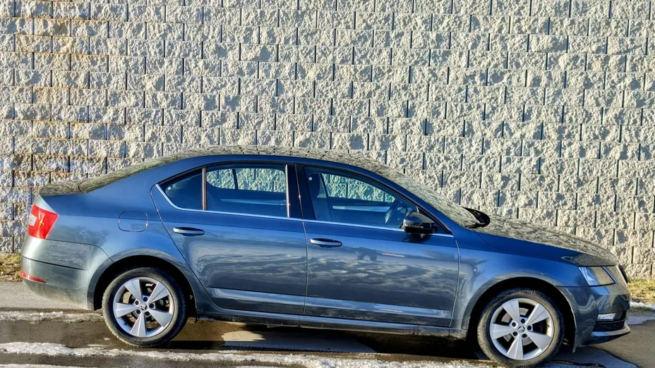 SKODA Octavia -