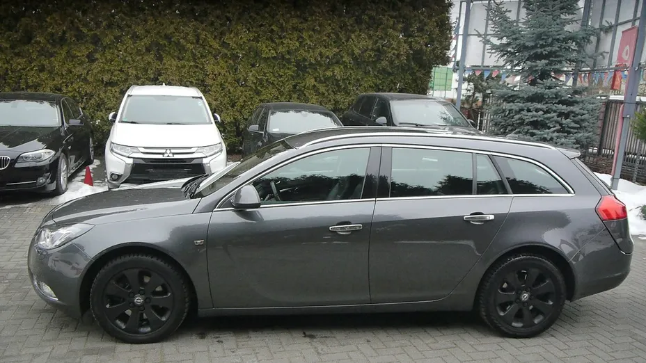 OPEL Insignia -