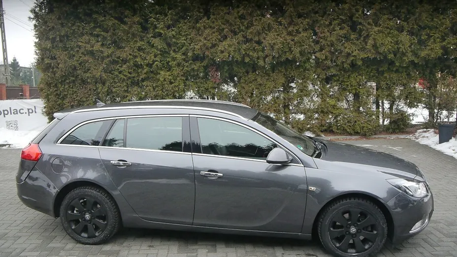 OPEL Insignia -