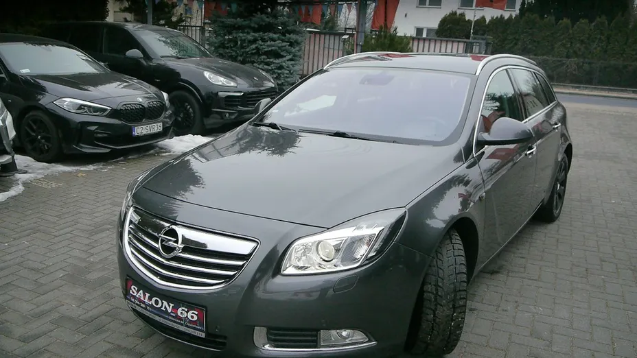 OPEL Insignia -