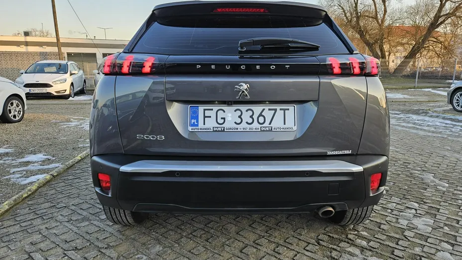 PEUGEOT 2008 -