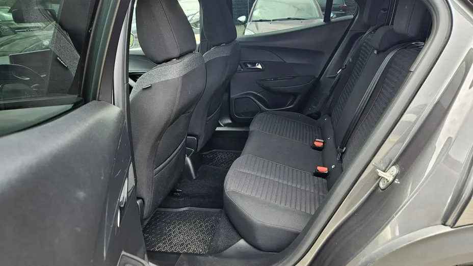 PEUGEOT 2008 -
