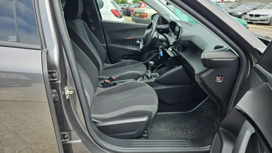 PEUGEOT 2008 -