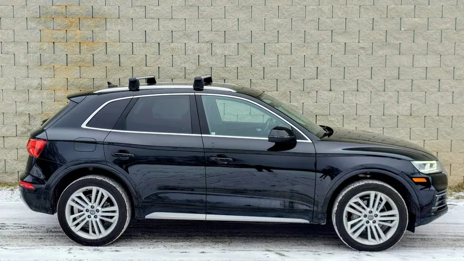 AUDI Q5 -