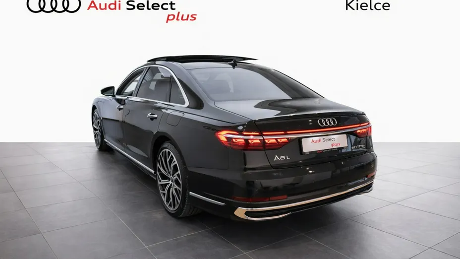 AUDI A8 -